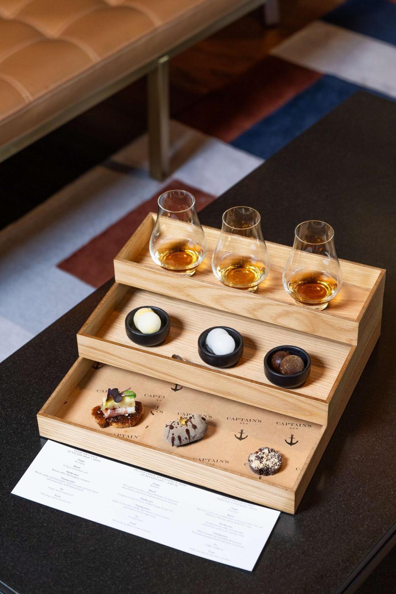Park Hyatt Auckland Hotel Екстериор снимка A tasting tray for rum